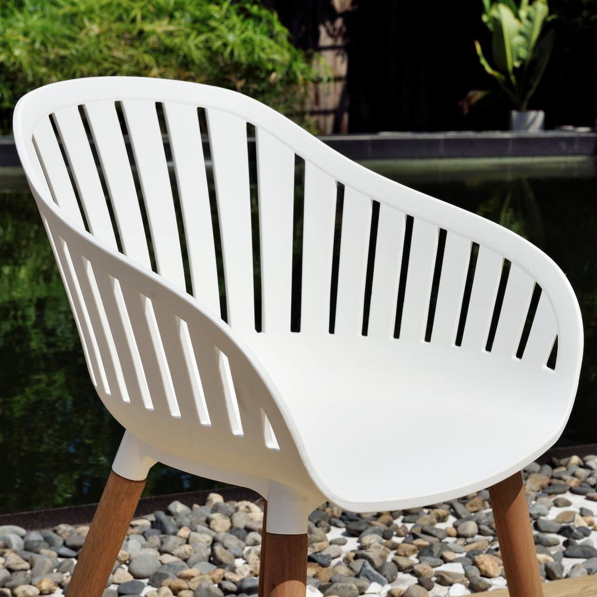 Leyland Table and Nassau White Armchairs Dining Set