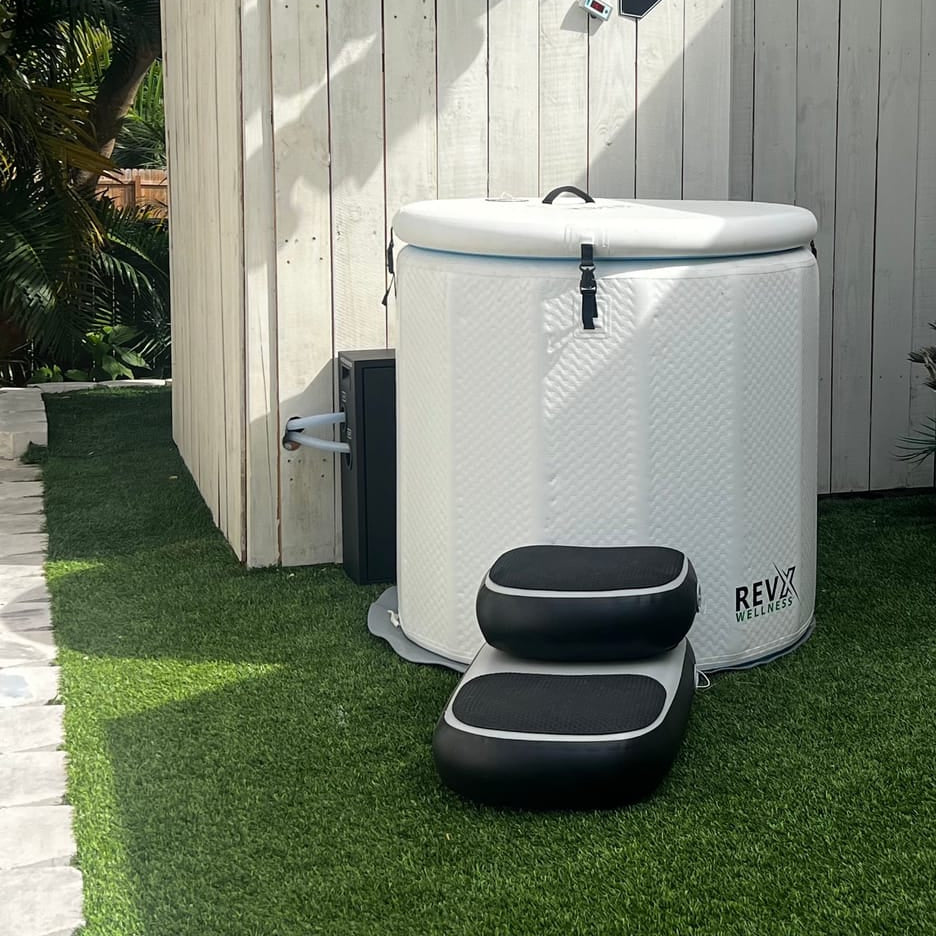RevX Inflatable Barrel with Inflatable Steps