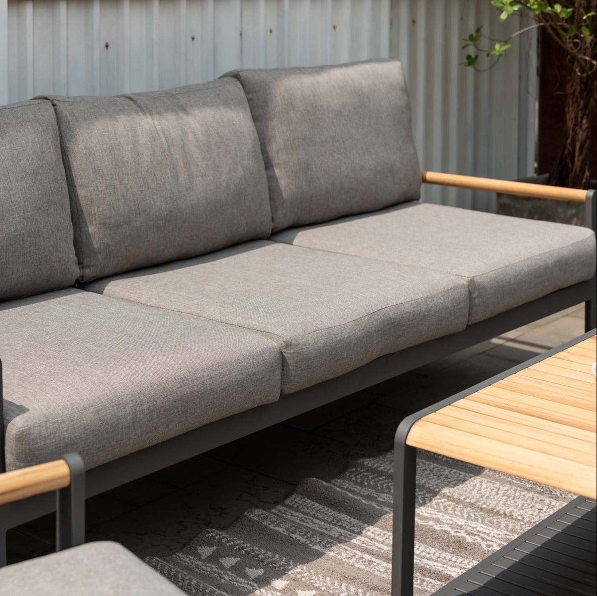Amber Sectional Coffee Set
