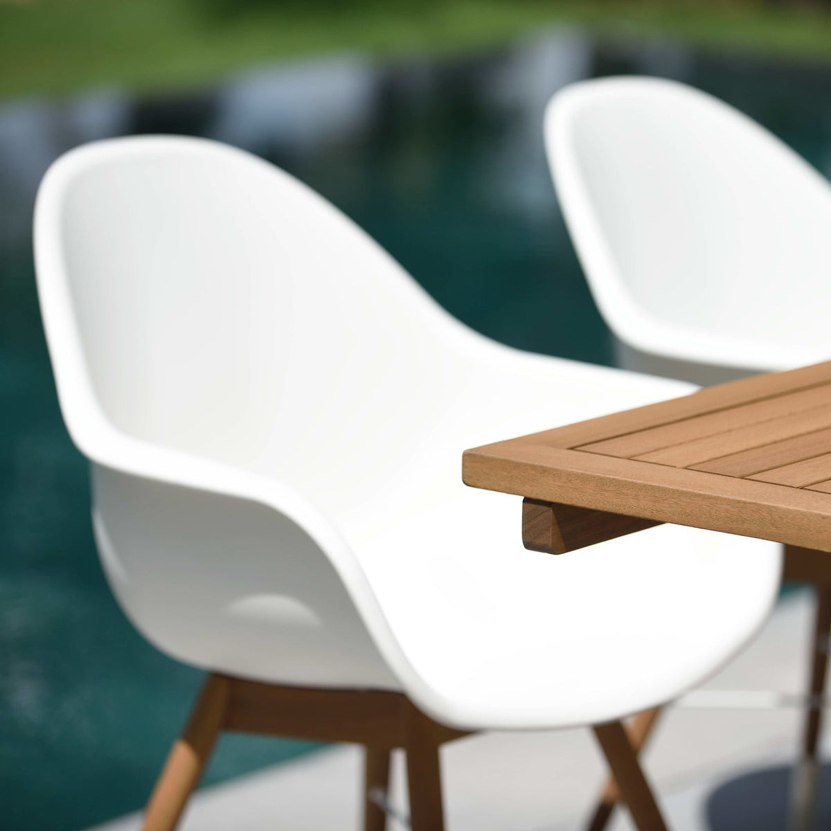 Leyland Table and 8 Chamonix Armchair Dining Set